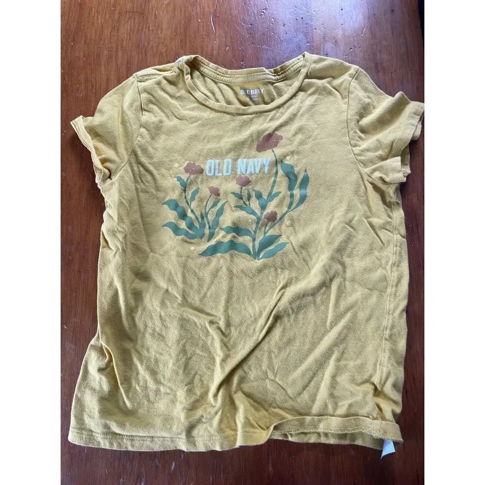 Old Navy girl’s yellow floral graphic t-shirt 14-16